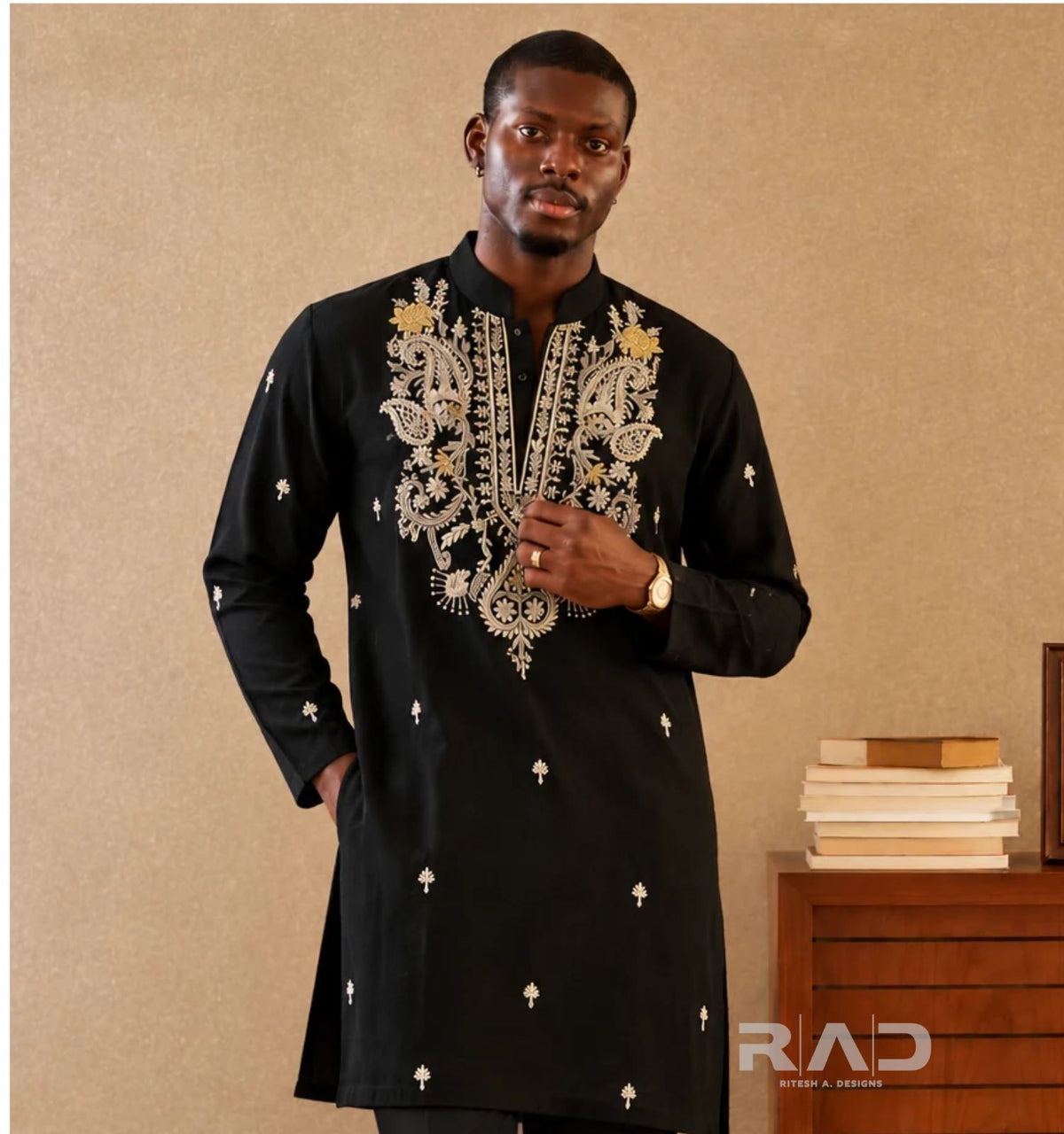 Royal Aari Kurta