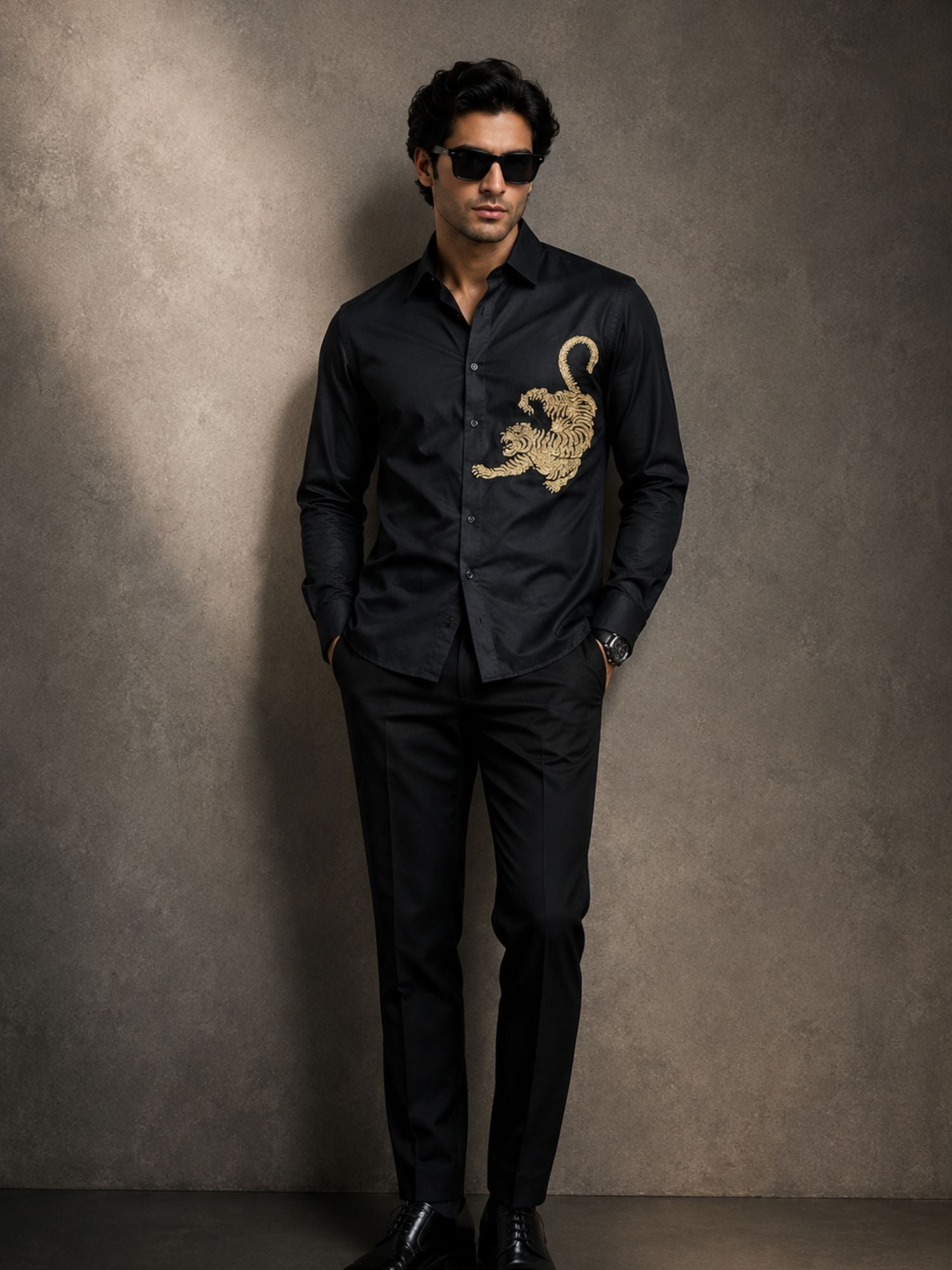 Black Roar Shirt