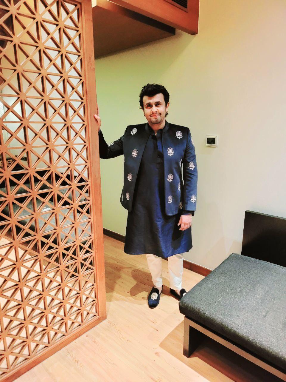 Sonu Nigam at RAD